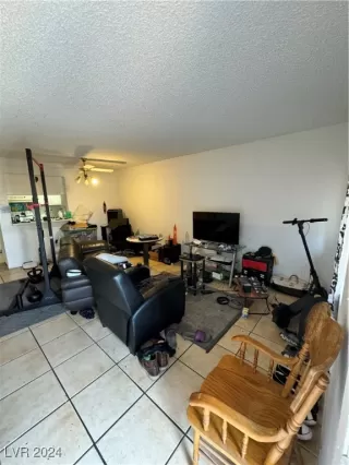 Photo #1: 2608546 Listing