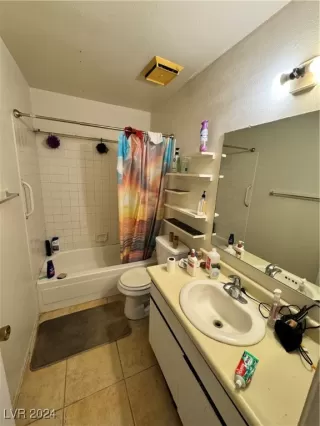 Photo #4: 2608546 Listing