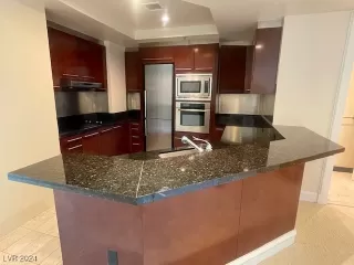 Photo #2: 2608549 Listing 