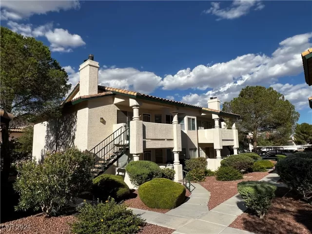 MLS: 2608560 Condo For Sale