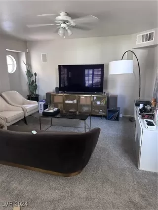 Photo #1: 2608567 Listing 