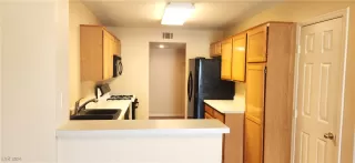 Photo #3: 2608601 Listing 