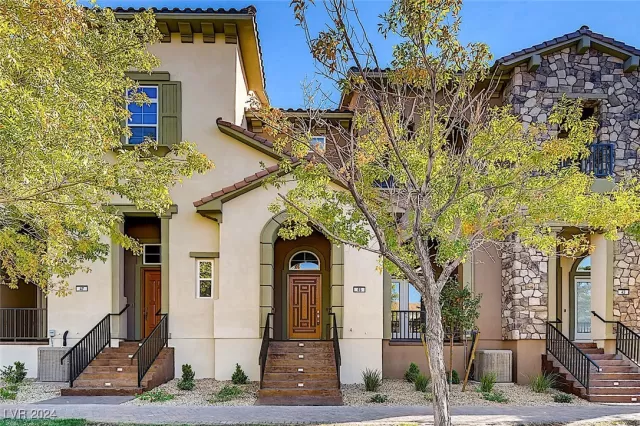 MLS: 2608615 Condo For Sale