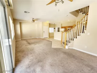 Photo #3: 2608636 Listing 