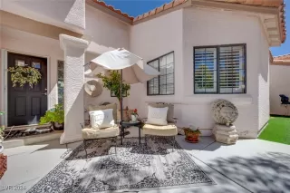 Photo #3: 2608692 Listing 