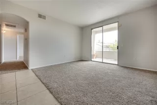 Photo #3: 2608750 Listing 