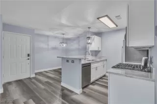 Photo #2: 2608751 Listing