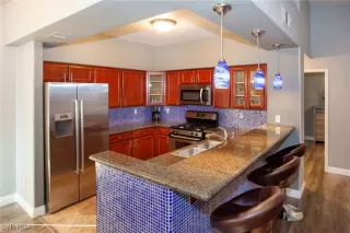 Photo #3: 2608763 Listing 