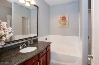 Photo #6: 2608763 Listing 