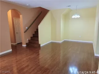 Photo #3: 2608769 Listing 