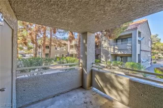 Photo #5: 2608793 Listing 