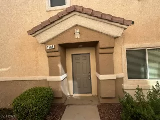 Photo #4: 2608794 Listing 