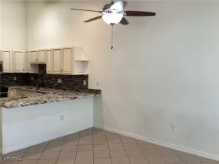 Photo #6: 2608799 Listing 