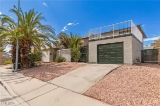 Photo #2: 2608808 Listing 