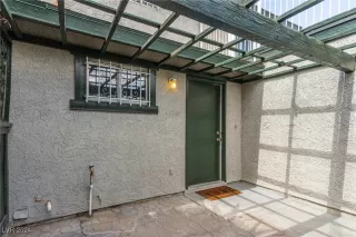 Photo #4: 2608808 Listing 