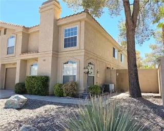 Photo #1: 2608812 Listing 