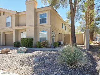 Photo #2: 2608812 Listing 