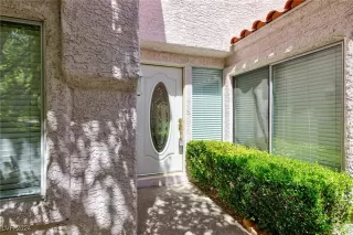 Photo #4: 2608816 Listing 