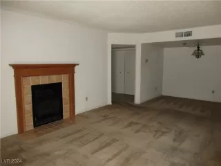 Photo #3: 2608843 Listing 