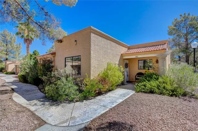 MLS: 2608846 Condo For Sale