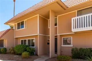 Photo #3: 2608870 Listing