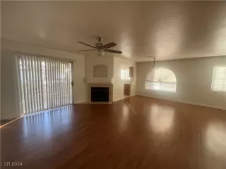 Photo #3: 2608876 Listing 