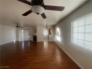 Photo #6: 2608876 Listing 