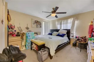 Photo #4: 2608882 Listing