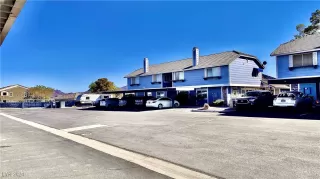 Photo #3: 2608883 Listing