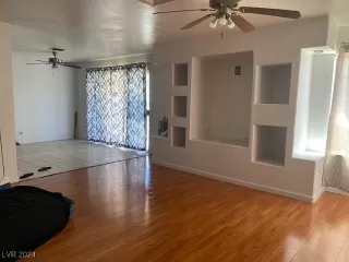 Photo #4: 2608905 Listing 