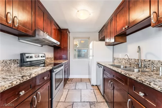 MLS: 2608917 Condo For Sale