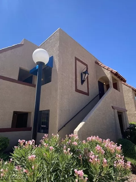 MLS: 2608922 Condo For Sale