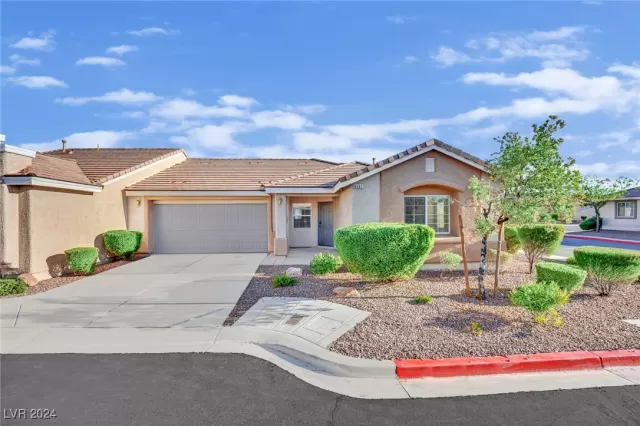 MLS: 2608982 Condo For Sale