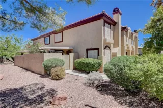 Photo #2: 2608994 Listing