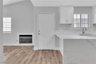 Photo #3: 2609008 Listing