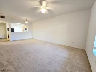 Photo #5: 2609038 Listing 