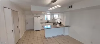 Photo #4: 2609044 Listing