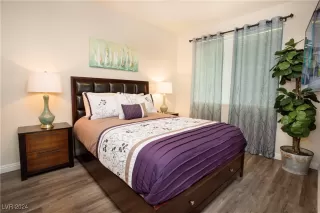 Photo #6: 2609057 Listing 