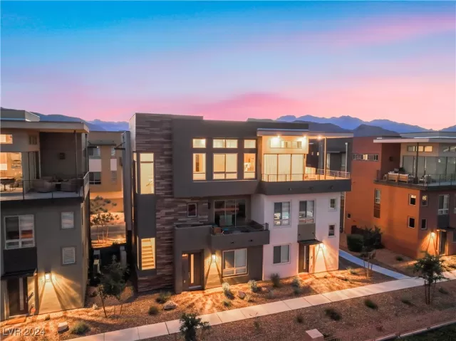 MLS: 2609059 Condo For Sale