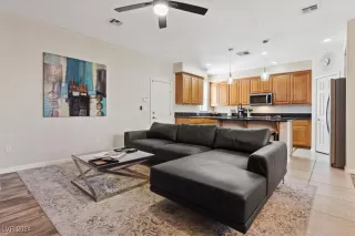 Photo #4: 2609070 Listing 