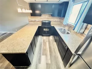 Photo #5: 2609090 Listing 