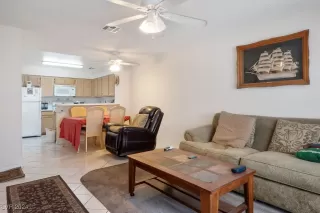 Photo #3: 2609097 Listing