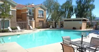 Photo #1: 2609113 Listing 