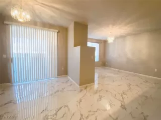 Photo #2: 2609113 Listing 