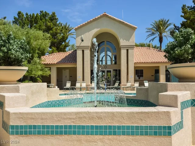 MLS: 2609115 Condo For Sale