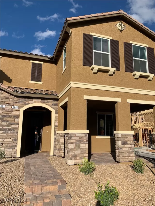 MLS: 2609183 Condo For Sale