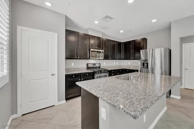 MLS: 2609188 Condo For Sale