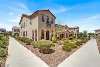 Photo #1: 2609188 Listing