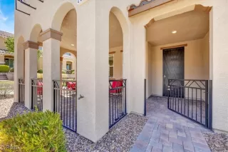 Photo #3: 2609188 Listing