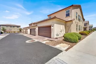 Photo #5: 2609188 Listing